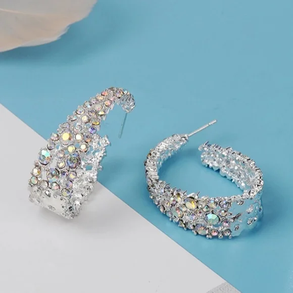 🎀 Boho Open Work Eardrop Earrings - Picture 4 of 7